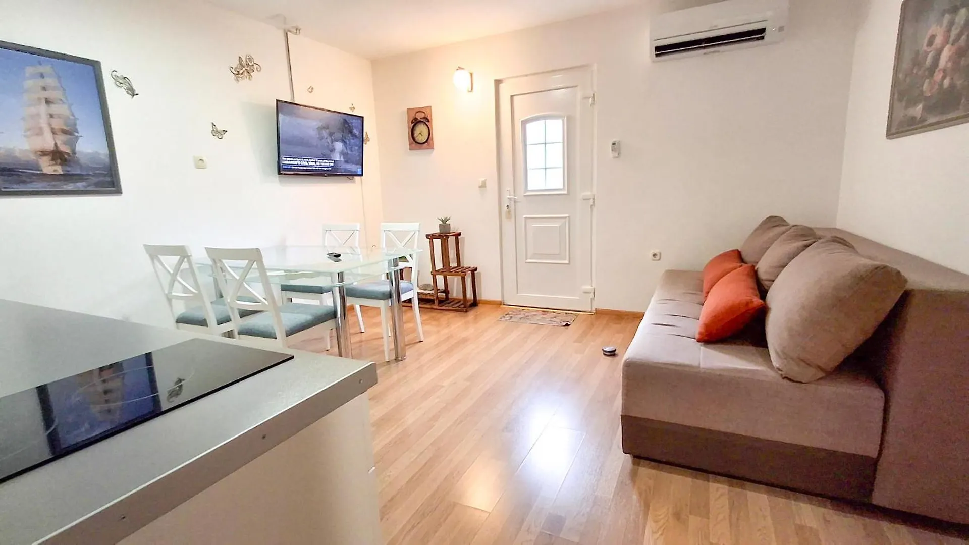 Apartment Ugrina Trogir 0*,