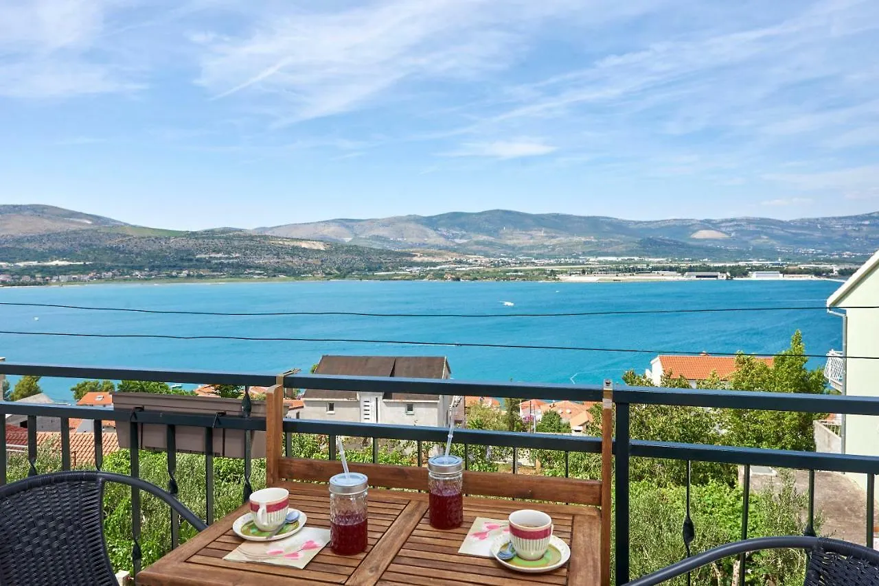 Apartment Ugrina Trogir